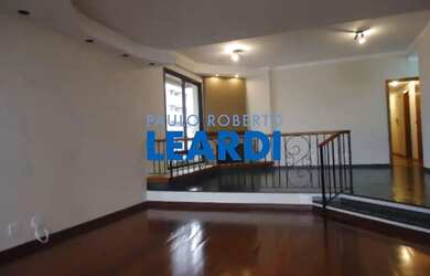 Imagem: O apartamento possui 3 Dormitórios, 5 Banheiros, 3 Vagas na