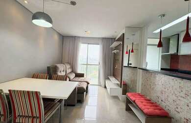 Imagem: O apartamento possui 2 Dormitórios, 1 Banheiro, 1 Vaga na garagem