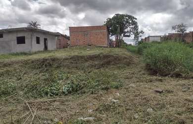 Imagem: O terreno possui 200m² de Área e está localizado em Santa