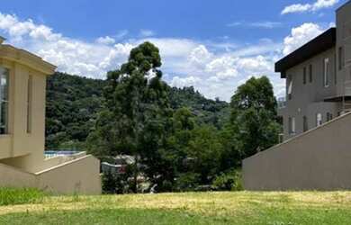 Imagem: O terreno possui 560m² de Área e está localizado em Tamboré