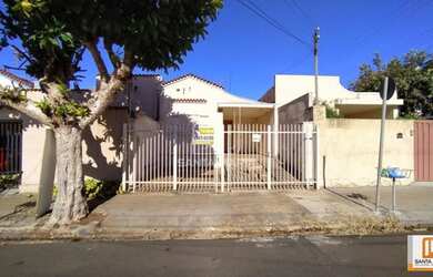 Imagem: O depósito possui 2 Vagas na garagem e 88m² de Área e está