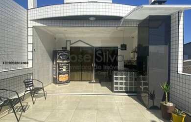 Imagem: A casa possui 3 Dormitórios, 3 Banheiros, 2 Vagas na garagem