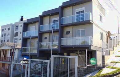 Imagem: A casa possui 2 Dormitórios, 2 Banheiros, 2 Vagas na garagem