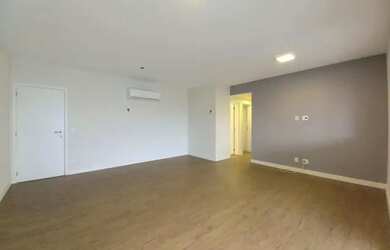 Imagem: O apartamento possui 3 Dormitórios, 3 Banheiros, 2 Vagas na