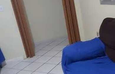 Imagem: A casa possui 2 Dormitórios, 1 Banheiro e está localizado