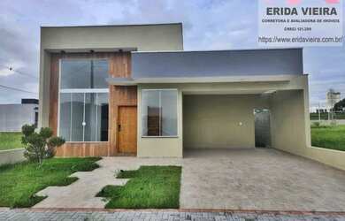 Imagem: A casa possui 3 Dormitórios, 3 Banheiros, 2 Vagas na garagem