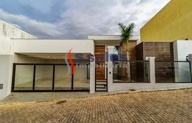 Imagem: A casa em condomínio possui 4 Dormitórios, 5 Banheiros, 3