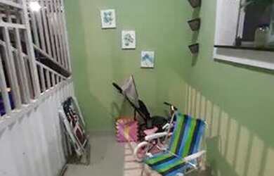 Imagem: A casa possui 2 Dormitórios, 3 Banheiros, 1 Vaga na garagem