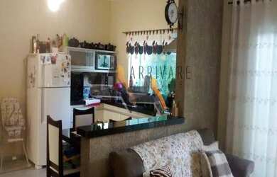 Imagem: A casa possui 2 Dormitórios, 3 Banheiros, 2 Vagas na garagem