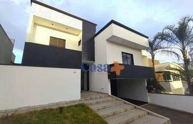 Imagem: A casa em condomínio possui 4 Dormitórios, 5 Banheiros, 2