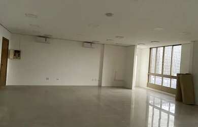 Imagem: O depósito possui 2 Vagas na garagem, 91m² de Área, Imóvel