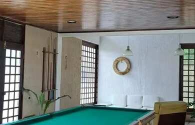 Imagem: A casa possui 5 Dormitórios, 5 Banheiros, 5 Vagas na garagem