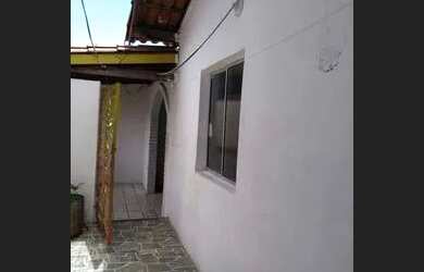 Imagem: A casa possui 2 Dormitórios, 2 Banheiros, 60m² de Área e