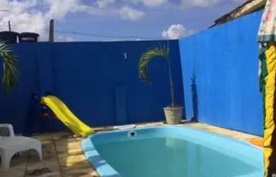 Imagem: A casa possui 3 Dormitórios, 1 Banheiro, 1 Vaga na garagem