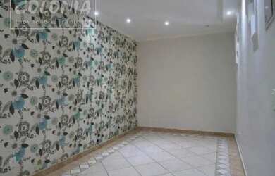 Imagem: A casa possui 3 Dormitórios, 4 Banheiros, 5 Vagas na garagem