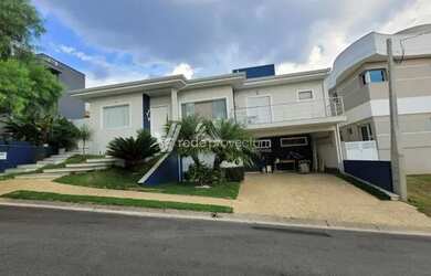 Imagem: A casa em condomínio possui 3 Dormitórios, 4 Banheiros, 4