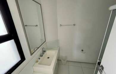 Imagem: O apartamento possui 4 Dormitórios, 5 Banheiros, 4 Vagas na