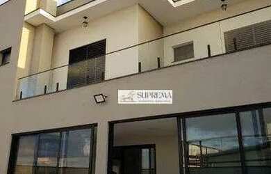 Imagem: A casa em condomínio possui 3 Dormitórios, 1 Banheiro, 4 Vagas