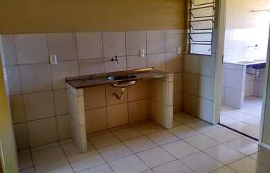 Imagem: A casa possui 1 Dormitório, 1 Banheiro, 70m² de Área e está