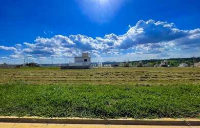 Imagem: O terreno possui 250m² de Área e está localizado em Jardins