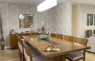 Imagem: O apartamento possui 4 Dormitórios, 3 Banheiros, 2 Vagas na