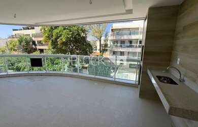 Imagem: O apartamento possui 3 Dormitórios, 3 Banheiros, 2 Vagas na