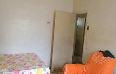 Imagem: O quarto possui Imóvel novo, Varanda e está localizado em