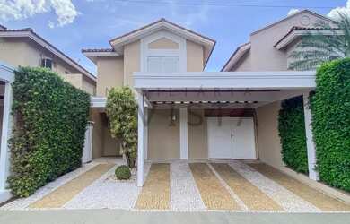 Imagem: A casa em condomínio possui 3 Dormitórios, 3 Banheiros, 2