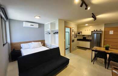 Imagem: O apartamento possui 1 Dormitório, Acomodam 4 pessoas, 1 Vaga