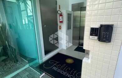 Imagem 6: Apartamento com 2 dormitórios sendo 1 suíte e 2 vagas de garagem em...