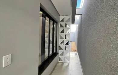 Imagem 2: LINDA CASA PROXIMO A AVENIDA PALMAS BRASIL SUL