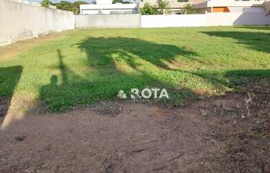 Imagem: O terreno possui 300m² de Área e está localizado em Cascata