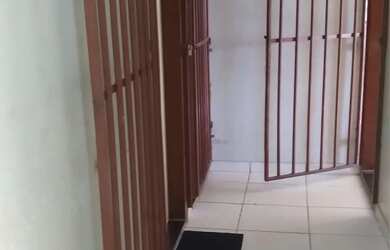 Imagem: A kitnet possui 1 Dormitório, 1 Banheiro e está localizado