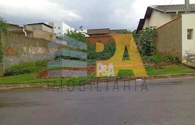 Imagem: O terreno possui 250m² de Área, Imóvel novo e está localizado