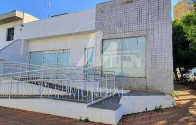 Imagem: O depósito possui 353m² de Área e está localizado em Vila