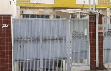 Imagem: O depósito possui 4 Vagas na garagem, 152m² de Área e está