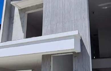 Imagem: A casa em condomínio possui 3 Dormitórios, 4 Banheiros, 2