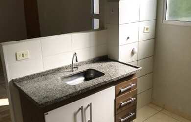 Imagem: O apartamento possui 2 Dormitórios, 1 Banheiro, 1 Vaga na garagem