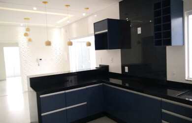 Imagem: Casa para venda possui 266 metros quadrados com 3 quartos em