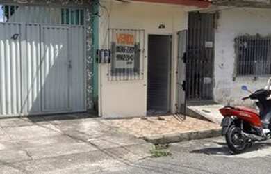 Imagem: Casa térrea em Alameda na Tv. Rosa Moreira em frente a Anatel