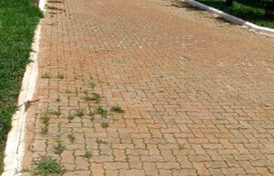 Imagem: O terreno possui 330m² de Área e está localizado em Sítios