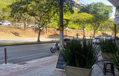 Imagem: Ponto comercial/Loja/Box para venda possui 170 metros quadrados