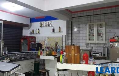 Imagem: O depósito possui 2 Vagas na garagem, 488m² de Área e está