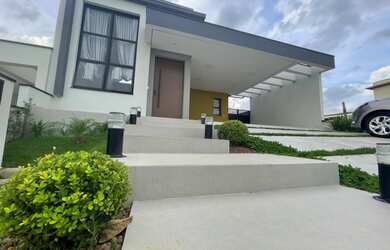 Imagem: A casa em condomínio possui 3 Dormitórios, 3 Banheiros, 4