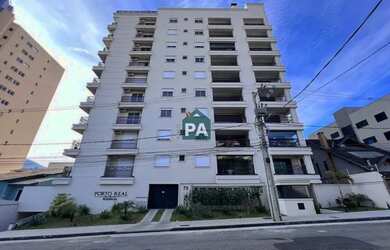 Imagem: O apartamento possui 3 Dormitórios, 1 Banheiro, 2 Vagas na