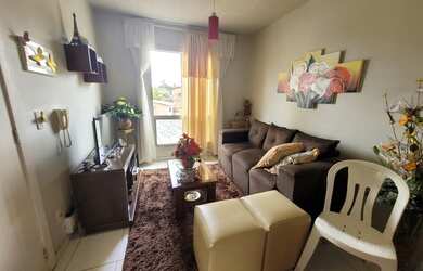 Imagem: O apartamento possui 3 Dormitórios, 1 Banheiro, 1 Vaga na garagem