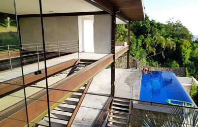 Imagem: A casa em condomínio possui 4 Dormitórios, 5 Banheiros, 5