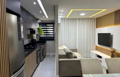 Imagem: O apartamento possui 2 Dormitórios, 1 Banheiro, 1 Vaga na garagem