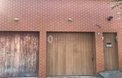 Imagem: A casa possui 3 Dormitórios, 1 Vaga na garagem, 93m² de Área