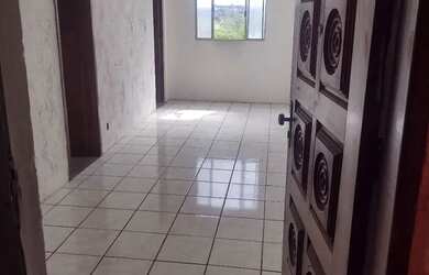 Imagem: O apartamento possui 2 Dormitórios, 1 Banheiro e 1 Vaga na